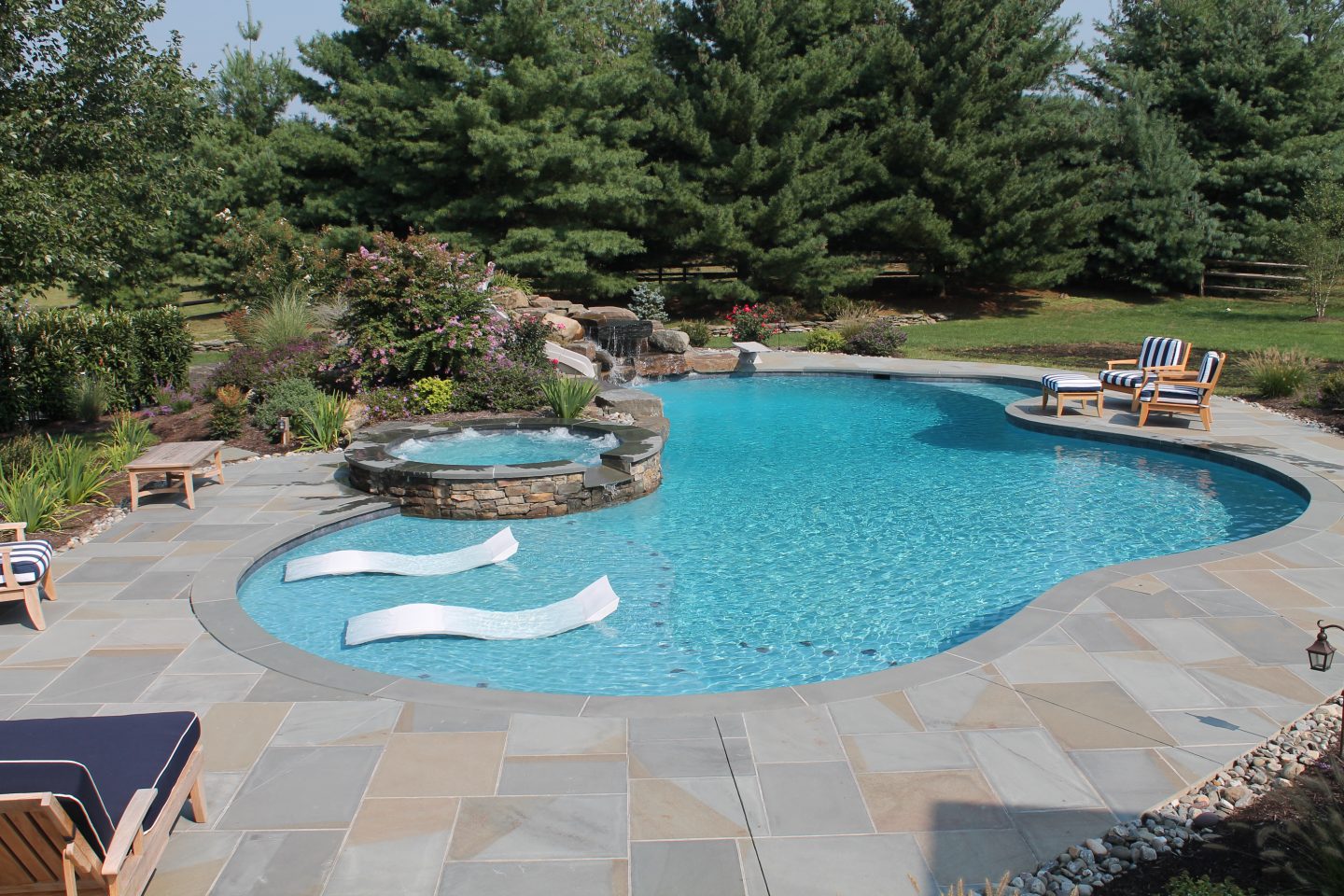 DIAMOND BRITE™ Tahoe Blue